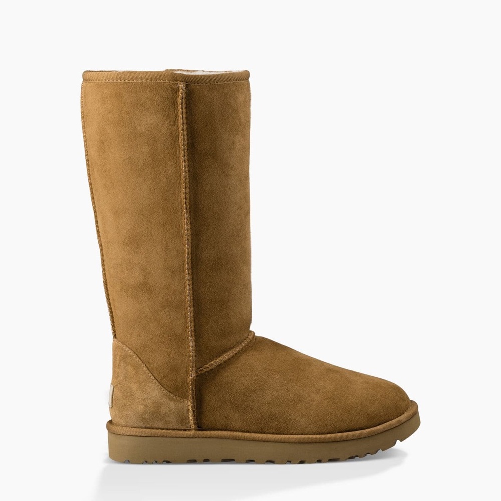 UGG CLASSIC TALL BOOT II